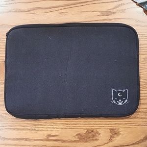 DropDead clothing co laptop/macbook case